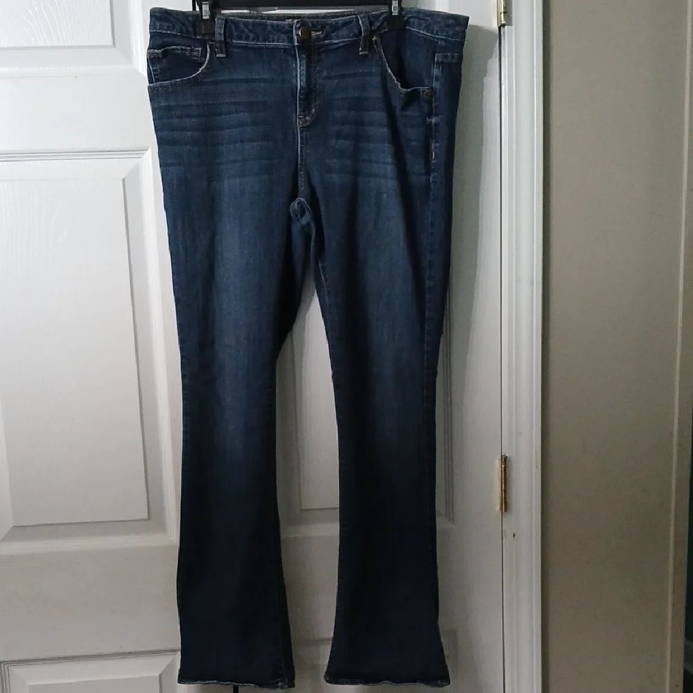 Simply Vera Vera Wang Denim Boot cut Mid Rise Sz 16 NWOT